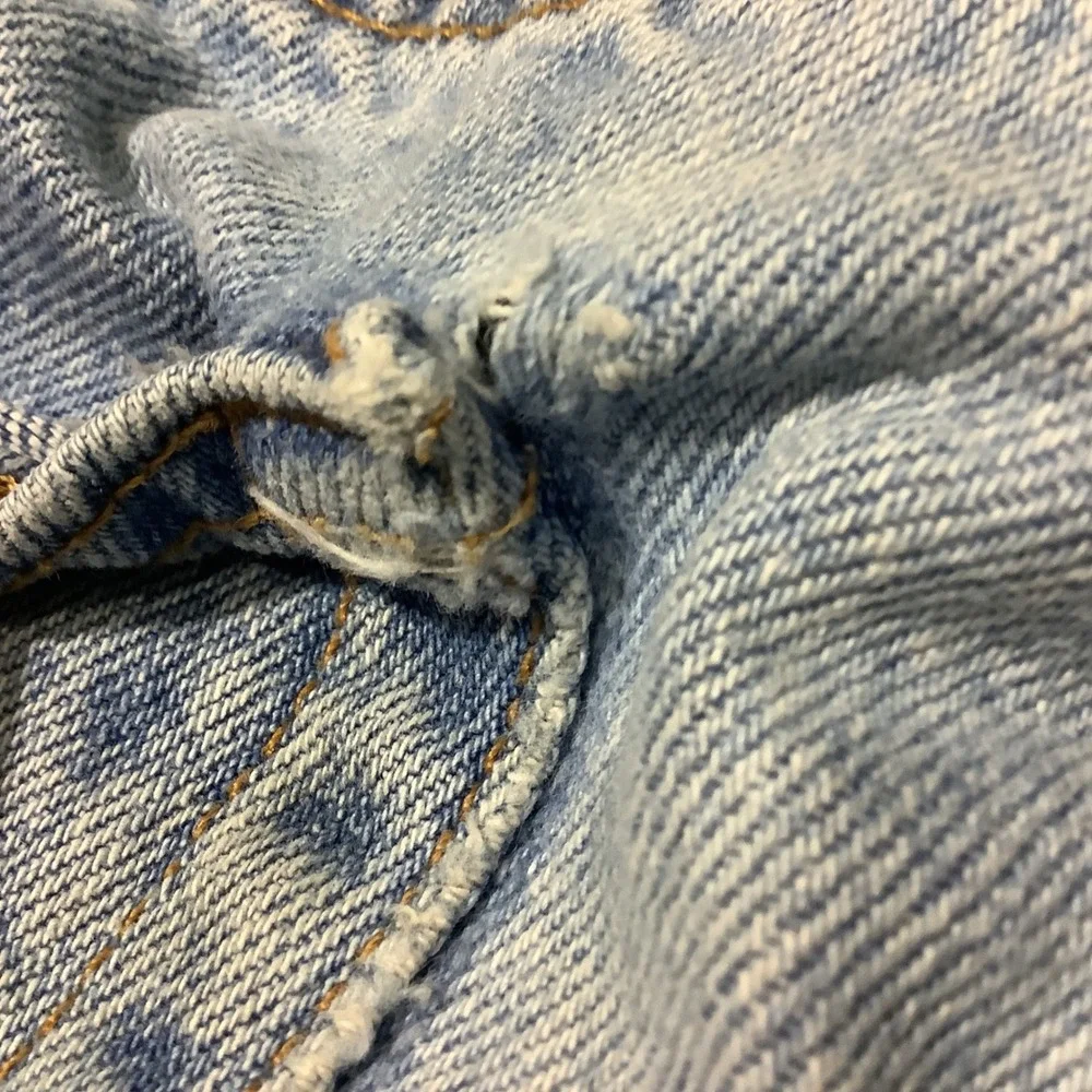 Levis 560 Loose Fit Tapered Leg Jeans Mens 38x34 Light Wash Vintage 90s Denim